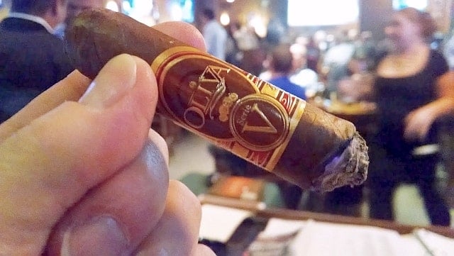 oliva serie V cigar review picture