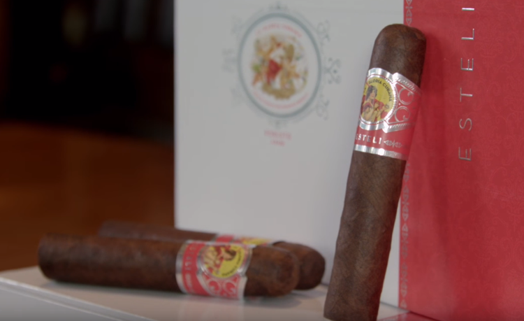 la gloria cubana esteli cigar review video table shot