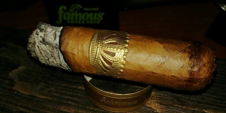 DT&T Saka Sobremesa Brulee Robusto cigar review by John Pullo