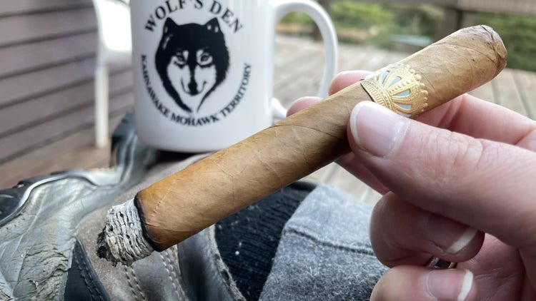 DT&T Saka Sobremesa Brulee Blue cigar review by Jared Gulick