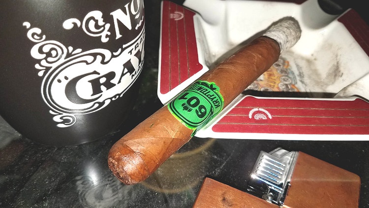Espinosa Cigars Guide 601 cigars 601 Kryptonite cigar review by Gary Korb