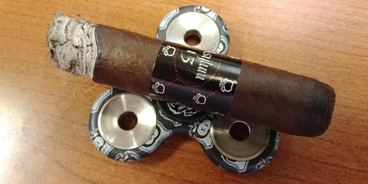 Asylum cigars guide Asylum 13 Cigar Review by John Pullo