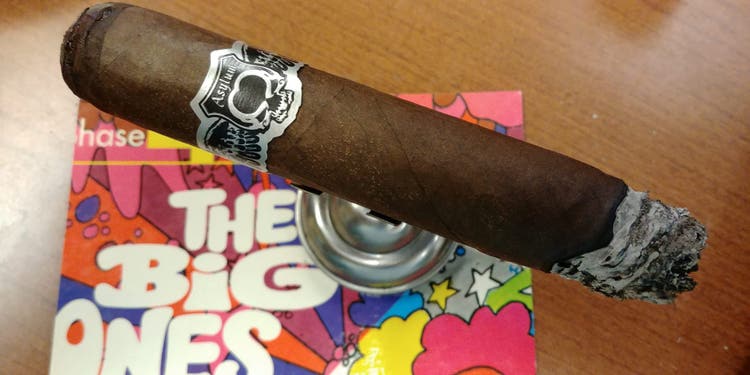 Asylum cigars guide Asylum Nyctophilia Cigar Review by John Pullo