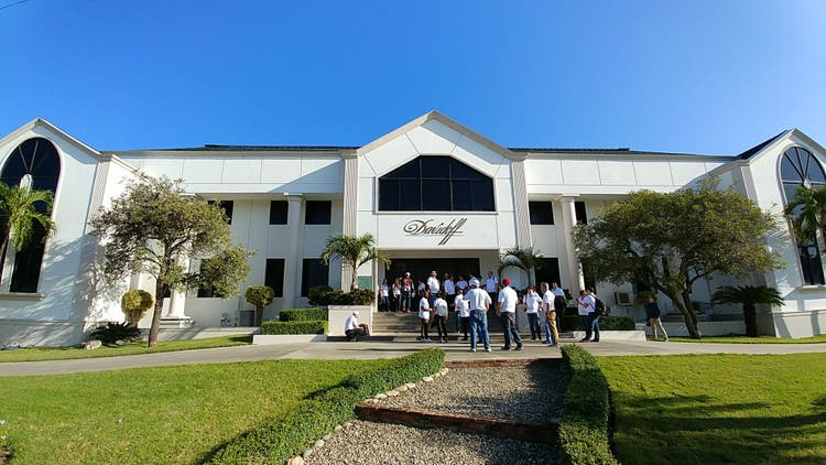 eladio diaz davidoff cigars factory