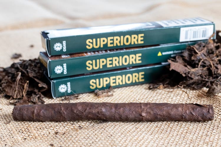 Making an American Cigar Tour of the Avanti Cigar Factory Parodi Superiore cigars