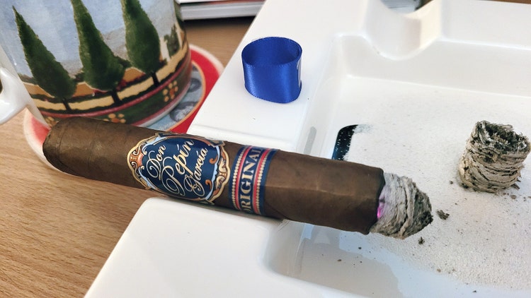 Don Pepin Garcia Blue Original cigar review - part 2