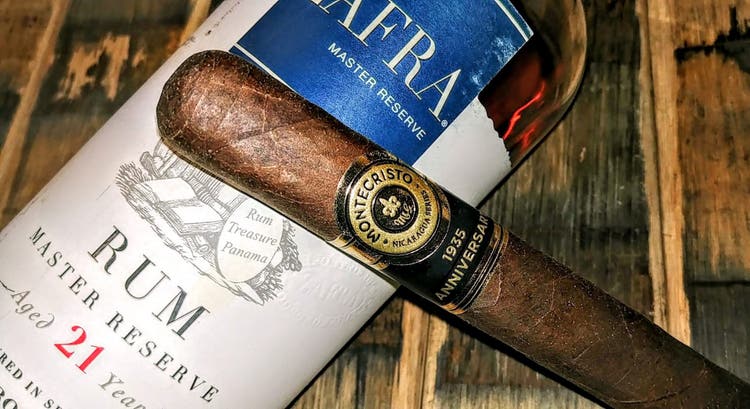 Montecristo 1935 Anniversary Nicaragua cigar and Zafra 21 rum pairing
