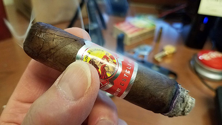 #nowsmoking la gloria cubana esteli cigar review robusto by Gary Korb