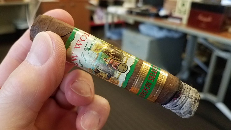 #nowsmoking New World by AJ Fernandez Cameroon Selection cigar review Short Robusto by Gary Korb