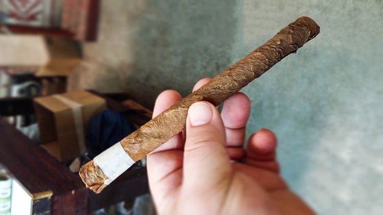 Spanish Cigar Terms You Should Know Before Buying A Cigar what is a fuma