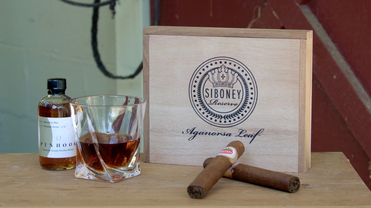 Ultimate Cigar and Bourbon Pairing Pinhook Vertical Series Siboney Reserve cigars box and bottle