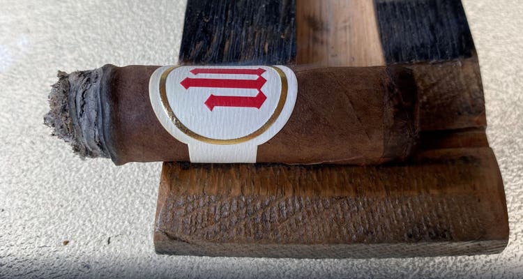 cigar advisor #nowsmoking cigar review crowned heads mil dias marranitos - part 3