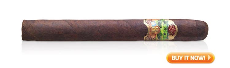 Step up to full bodied cigars best Oliva Master Blends 3 cigars at Famous Smoke Shop