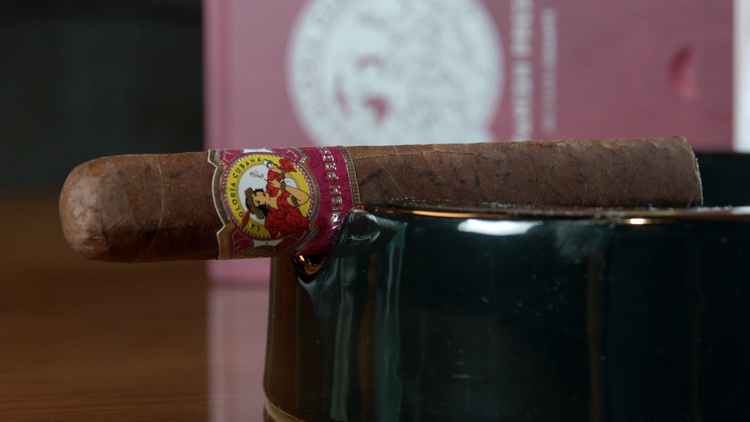 #nowsmoking La Gloria Cubana Spanish Press cigar review Gigante by Gary Korb single cigar