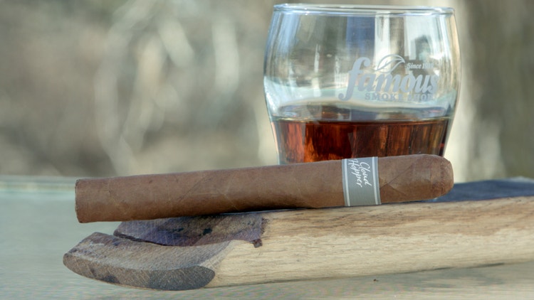 cigar advisor #nowsmoking cigar review video of cloud hopper by warped cigars - bourbon drink pairing