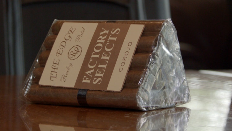 cigar advisor #nowsmoking cigar review of rocky patel factory selects edge corojo - bundle