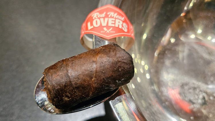 cigar advisor my weekend cigar jan-31-2024 red meat lovers nub pictire at famous