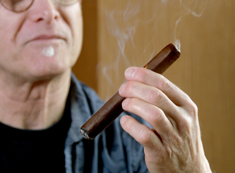 #nowsmoking la meridiana cigar review by Gary Korb close-up 1