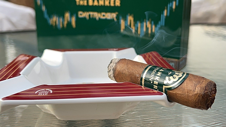 cigar advisor my weekend cigar review h. upmann banker daytrader - by gary korb