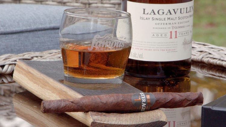 cigar advisor #nowsmoking cigar review toscano master aged serie 1 - drink pairing