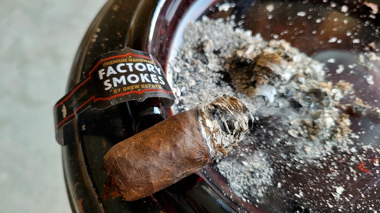 Drew Estate Factory Smokes Maduro Robusto cigar nub