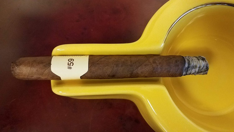 JC Newman cigars guide JC Newman Factory Throwouts cigar review by Gary Korb