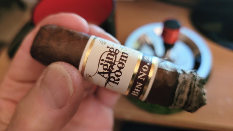 Aging Room Bin 2 C Major cigar review part 2