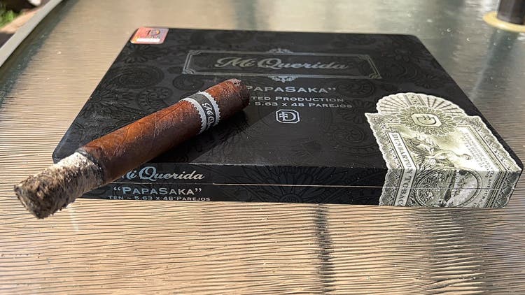 cigar advisor my weekend cigar review mi querida black papasaka - by gary korb