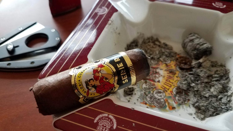 #nowsmoking La Gloria Cubana Serie R cigar review part 2 GK