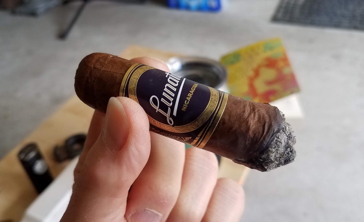 Aganorsa Leaf JFR Lunatic Torch cigar review by Gary Korb 2