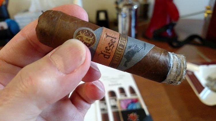 nowsmoking diesel whiskey row cigar review rev