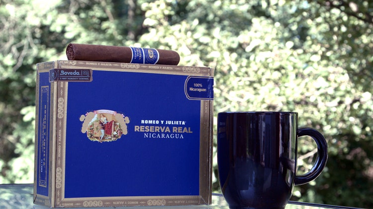 #nowsmoking Romeo y Julieta Reserva Real Nicaragua cigar and coffee pairing