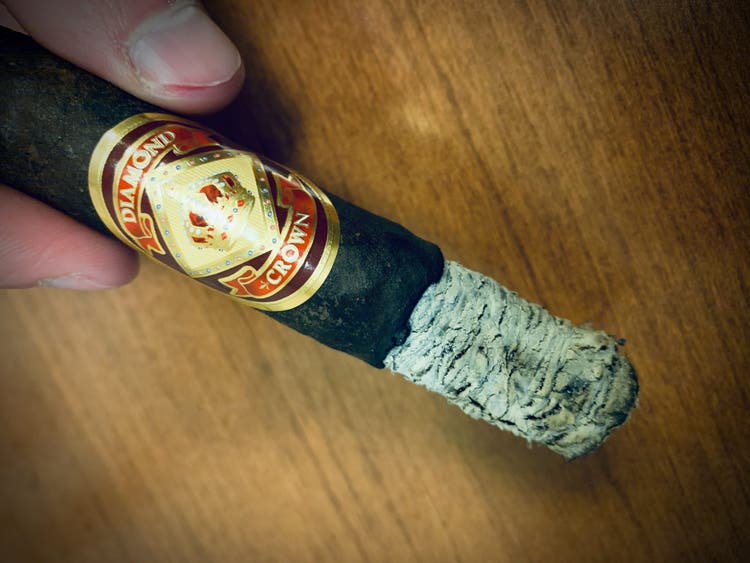 JC Newman cigars guide JC Newman Diamond Crown Maduro cigar review by Jared Gulick