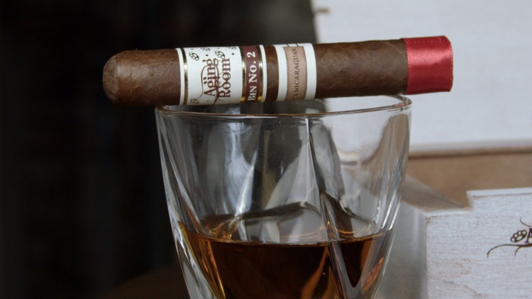 Aging Room Bin 2 C Major cigar and drink pairing