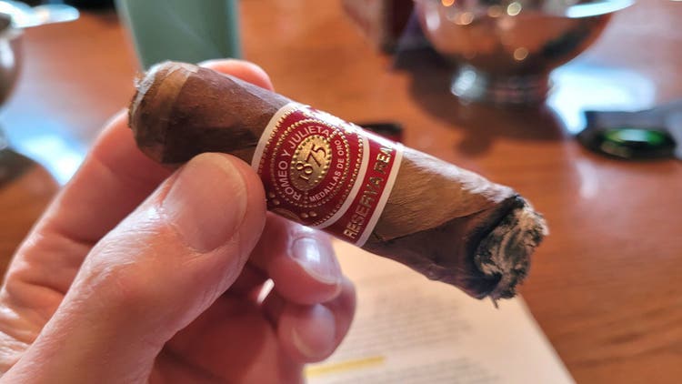 cigar advisor panel review romeo reserva real twisted toro - by gary korb