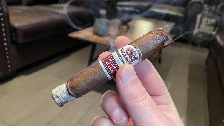 Villiger TAA Exclusivo USA cigar review by Jared Gulick