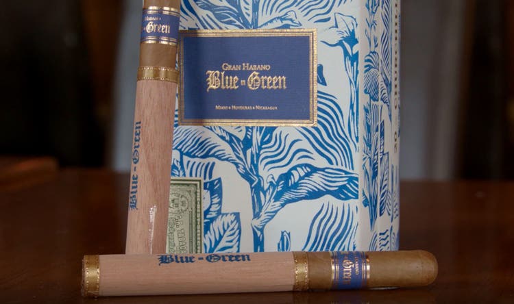 Gran Habano Blue in Green cigar review video - box shot 1