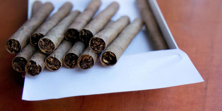 cigar advisor top 10 best small cigars setup of cigarillos in a box