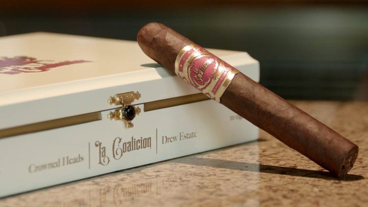 #nowsmoking Drew Estate Crowned Heads La Coalicion cigar review single cigar close up 2