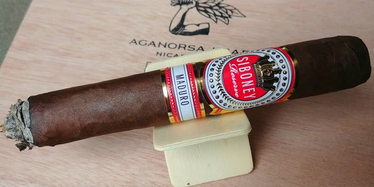 Siboney Reserve Maduro by Aganorsa Leaf Cigar Review by John Pullo 1