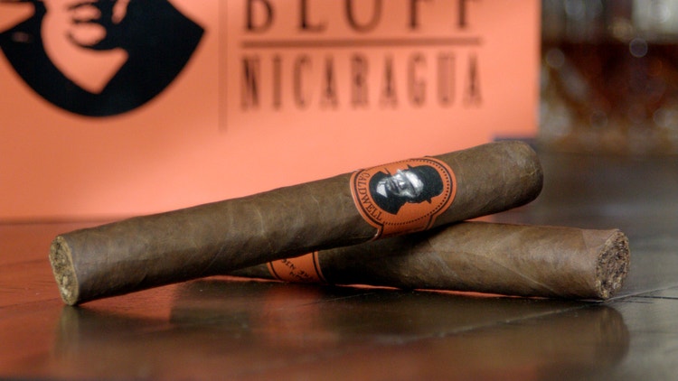 cigar advisor nowsmoking cigar review caldwell blind man's bluff nicaragua - setup shot of cigars in front of their box