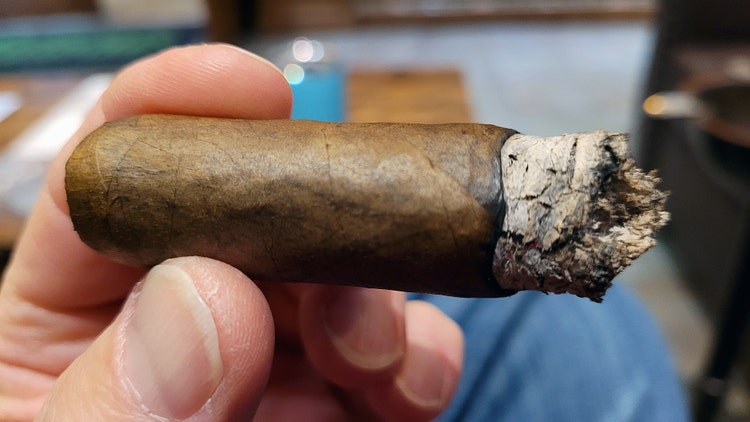 La Gran Fuma cigar review Part 3