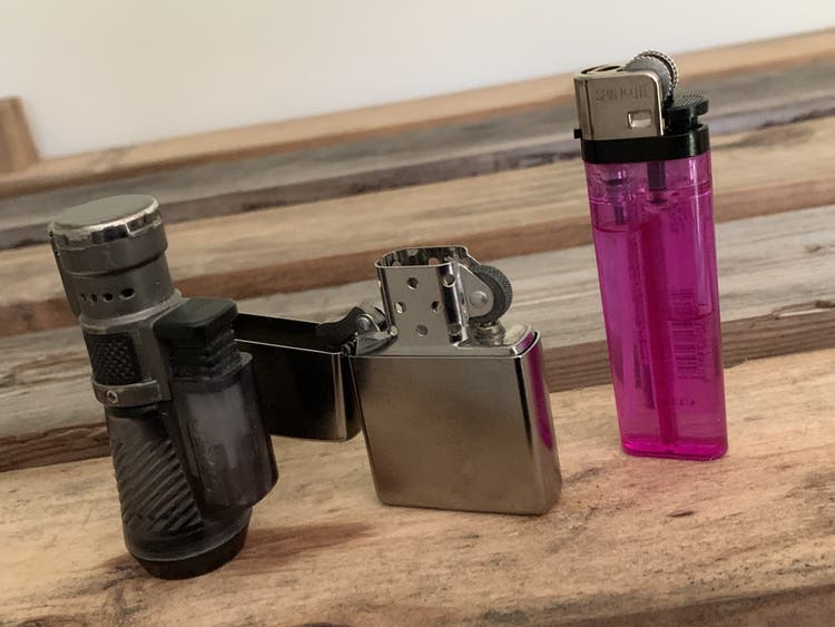 5 things about cigar lighters 3 different types of lighters