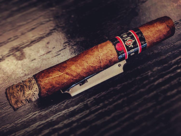 oliva cigars guide Oliva Inferno 3rd Degree cigar review by Jared Gulick
