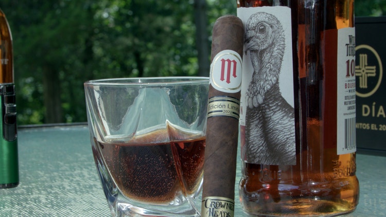 cigar advisor #nowsmoking cigar review crowned heads mil dias marranitos - drink pairing