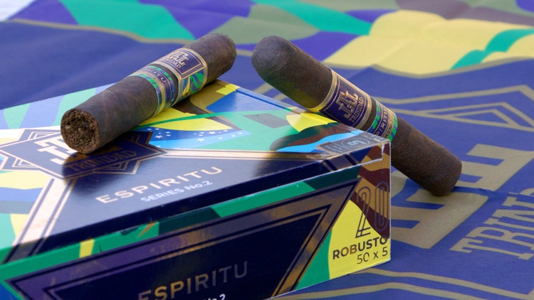 Trinidad Espiritu Series 2 cigars and box