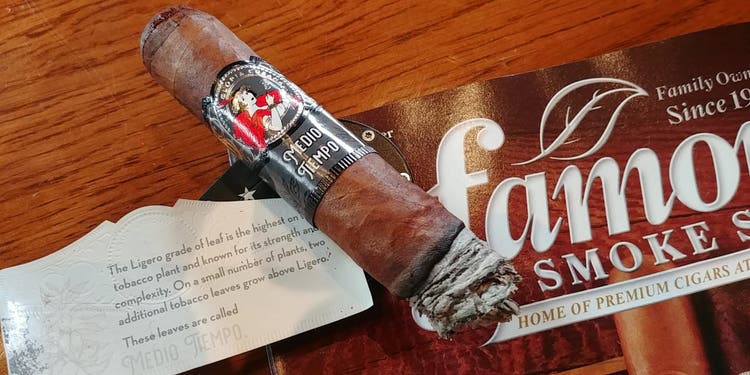 la gloria cubana medio tiempo robusto cigar advisor cigar review by john pullo
