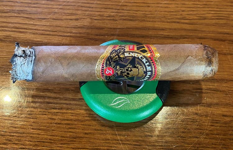 cigar advisor espinosa essential review guide - knuckle sandwich review by paul lukens