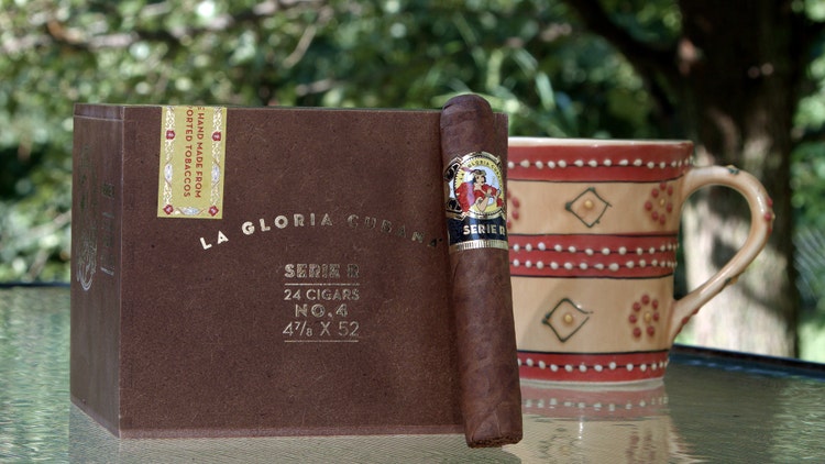 #nowsmoking La Gloria Cubana Serie R cigars and coffee pairing
