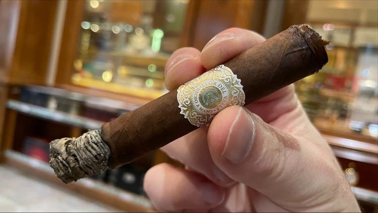 Warped Flor del Valle cigar review part 2
